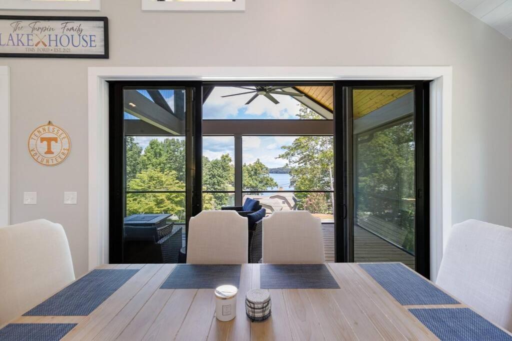 New Home, Dock, Kayaks, Game Room, Water Views Winchester Экстерьер фото