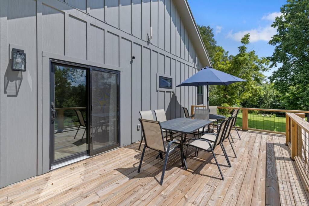 New Home, Dock, Kayaks, Game Room, Water Views Winchester Экстерьер фото