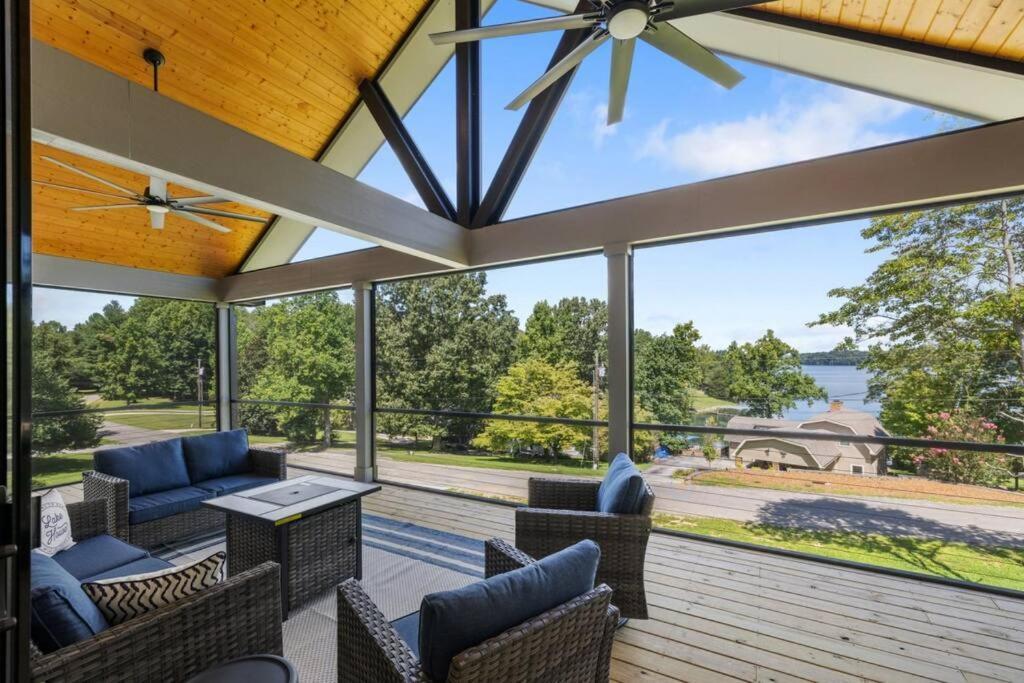 New Home, Dock, Kayaks, Game Room, Water Views Winchester Экстерьер фото