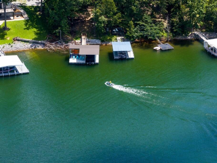 New Home, Dock, Kayaks, Game Room, Water Views Winchester Экстерьер фото